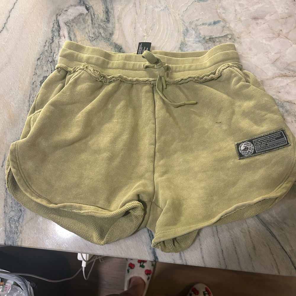 Alphalete tie shorts